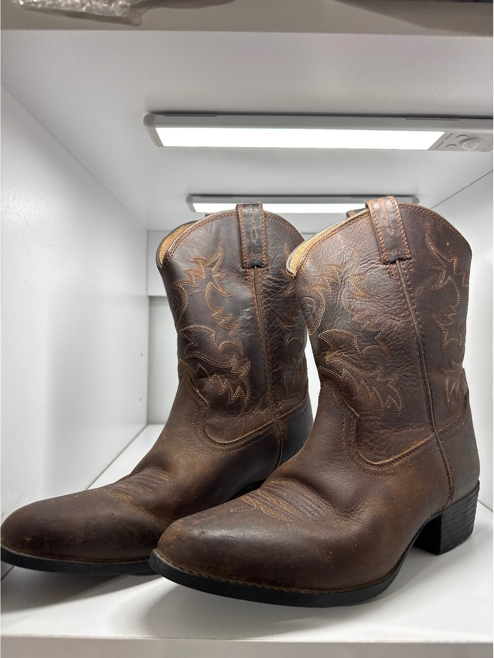 Ariat Brown Leather Cowboy Boots Size 5.5 - Ride 'Em in Mini